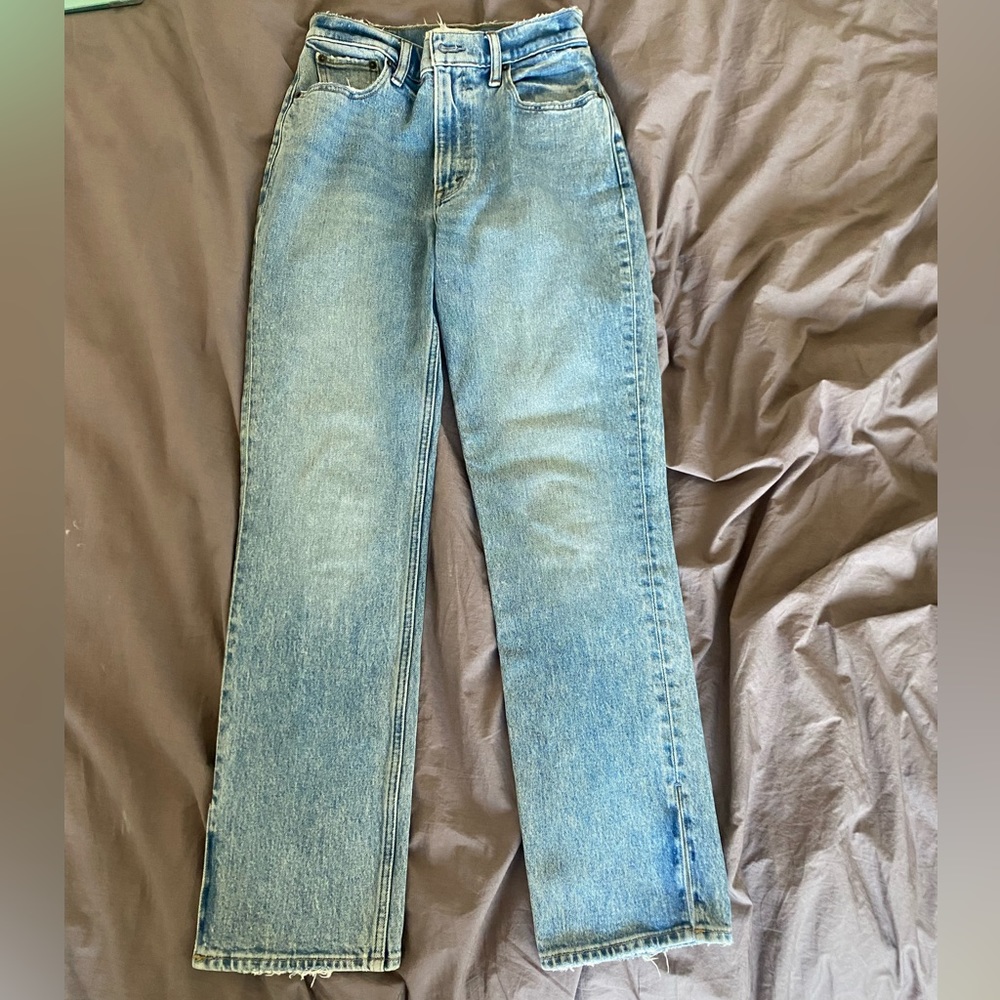 Abercrombie ultra high rise 90s straight leg jean size 25
